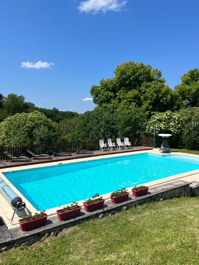 La Colline De Tilleul - Les Deux Puits - Cosy Cottage With Swimming Pool Near Aubeterre Saint-Romain  ภายนอก รูปภาพ